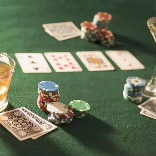 am1412 Dealers en español que reparten en directo cada noche